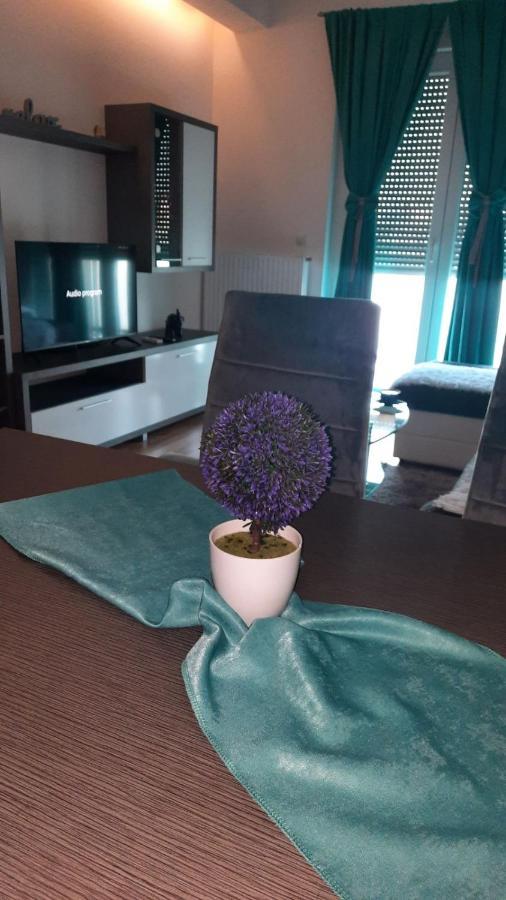 Omega Hotel Добой Екстериор снимка